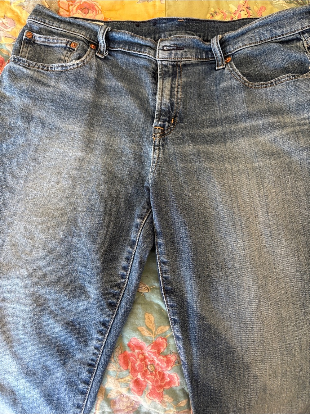 GAP Light Blue Girlfriend Women's Jeans- cropped